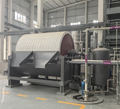 Discussie over de toepassing van vacuümtrommelfilters bij de productie van natriumfluoride.