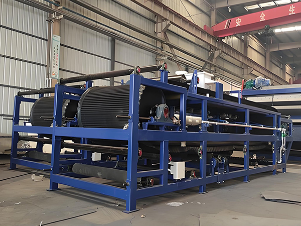 Vacuüm belt filter pers